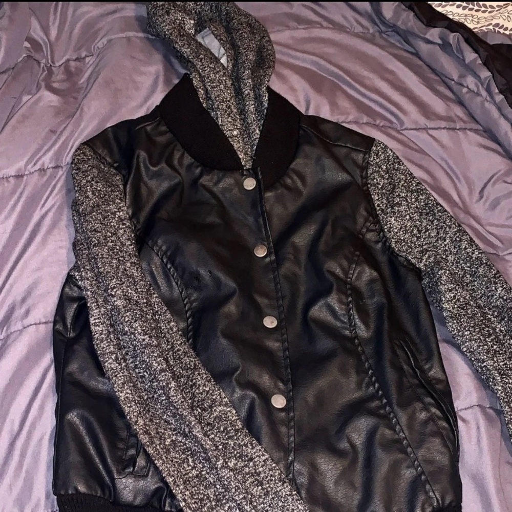 Sport hooded leather jacket